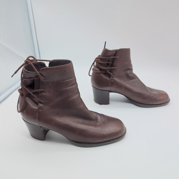 Vintage Enzo Angeolini sz 6.5 Brown Ankle Boots Rear tie - Picture 7 of 10